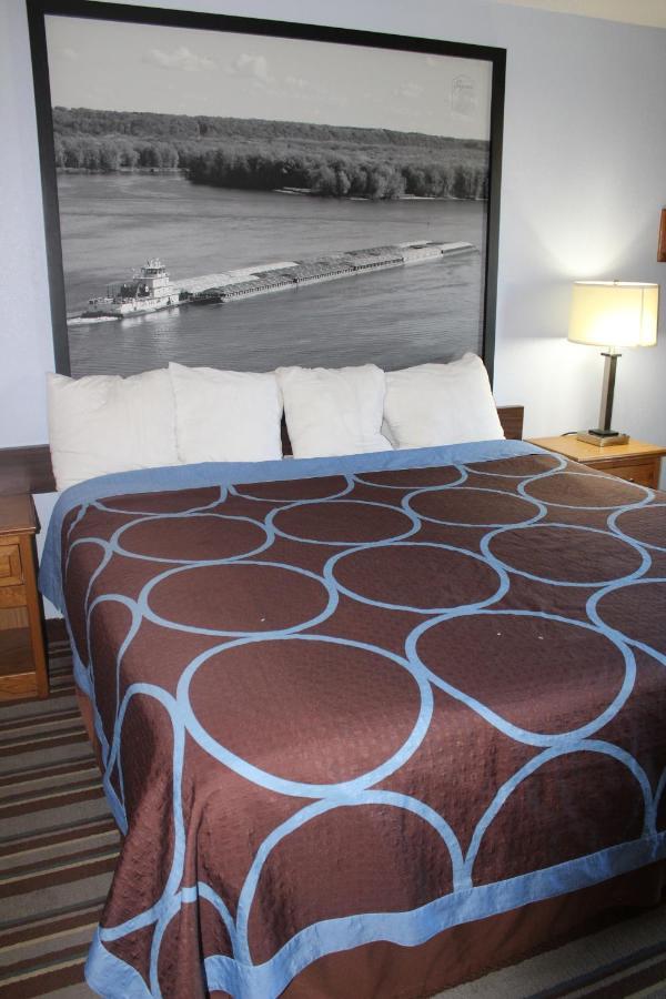 Super 8 By Wyndham Burlington Hotell Eksteriør bilde